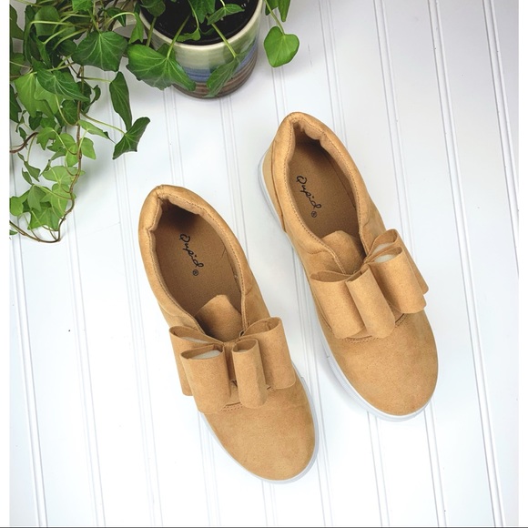 Tan Bow Sneakers - Picture 3 of 8
